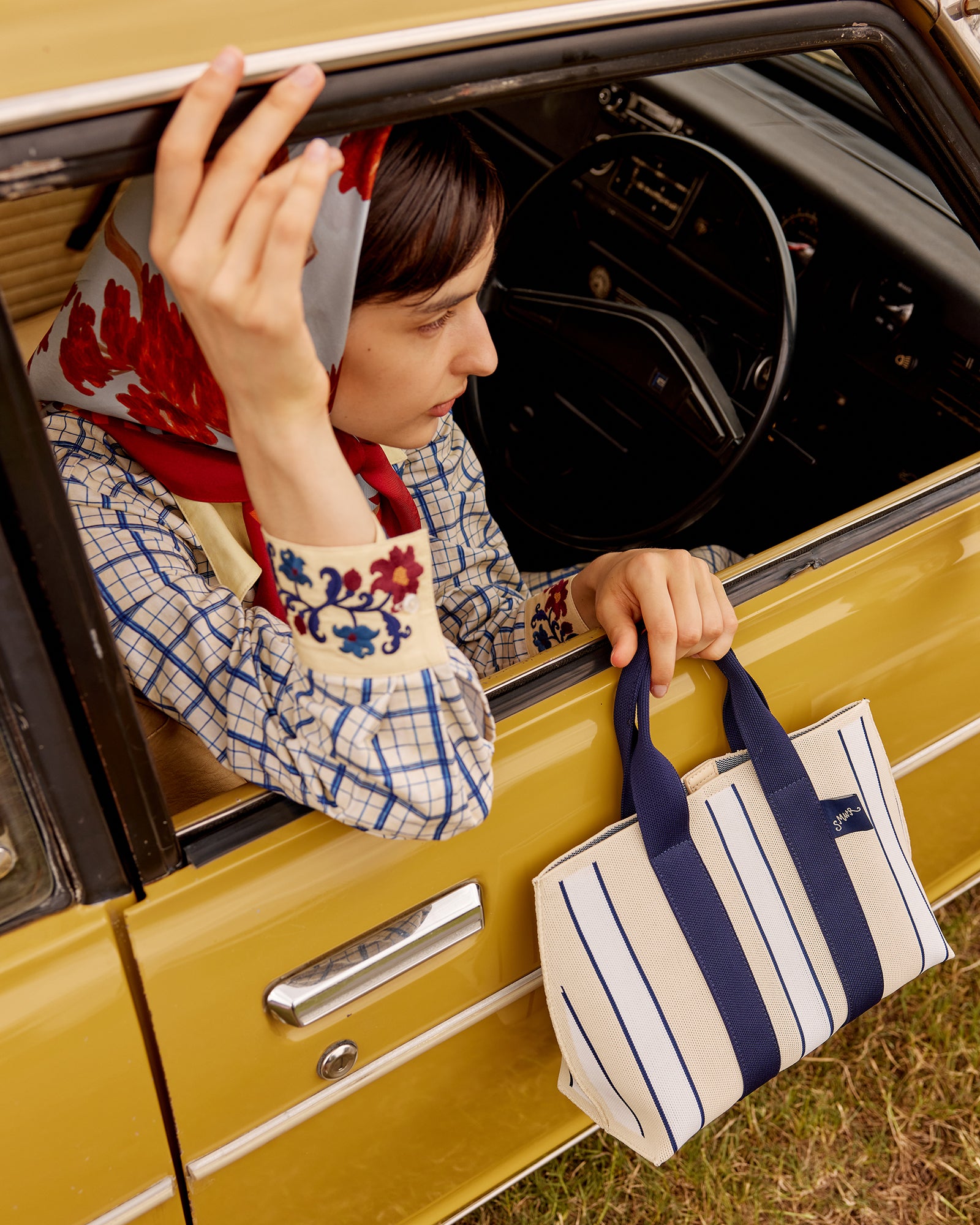 Meadow - Knitted Handbag