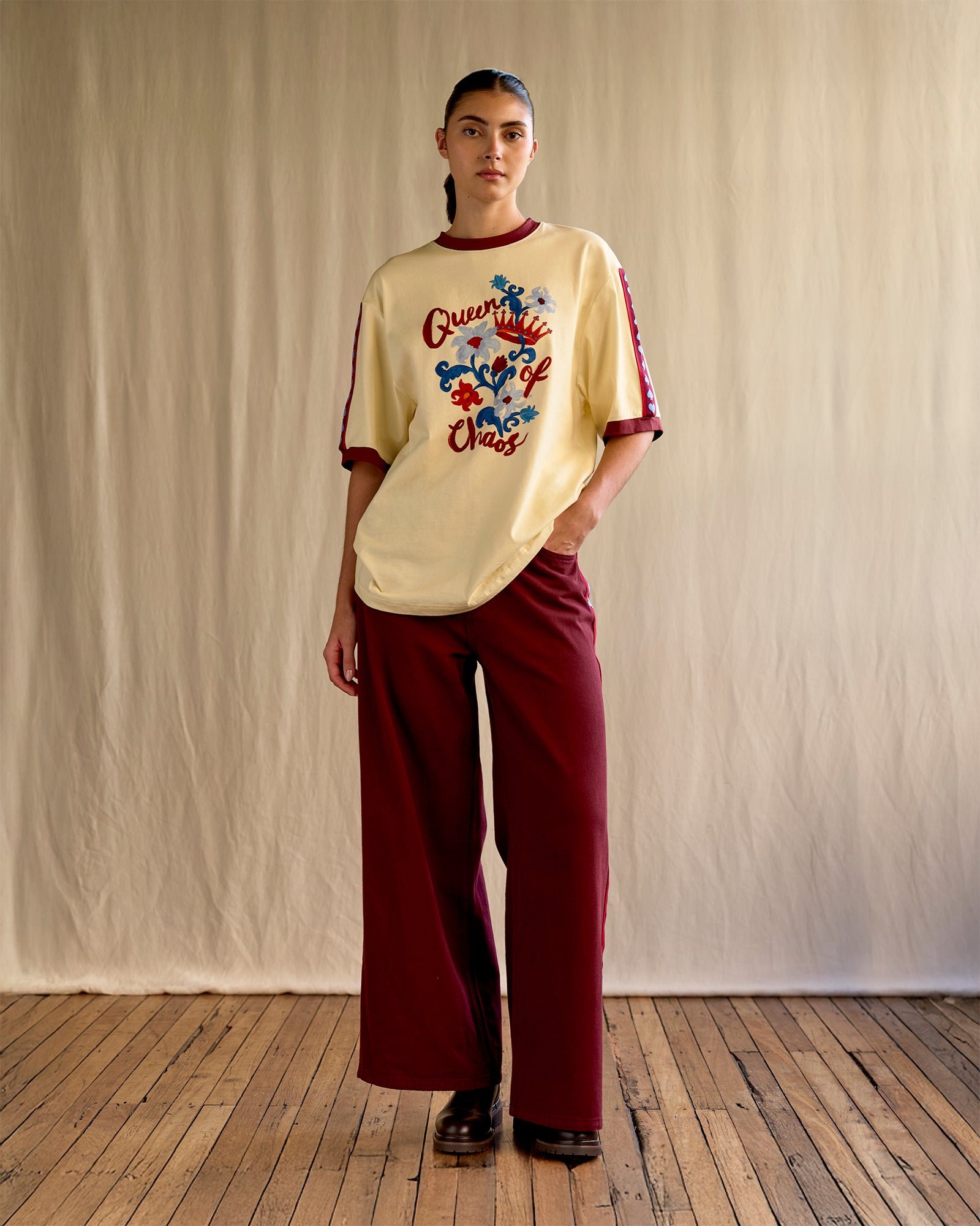 Queen of Chaos - Oversized Tee